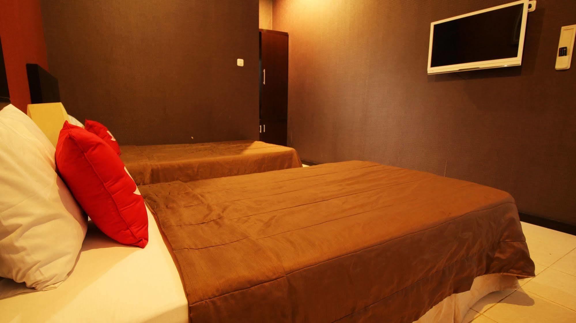 Zen Rooms Grand Hotel ليمبانغ المظهر الخارجي الصورة